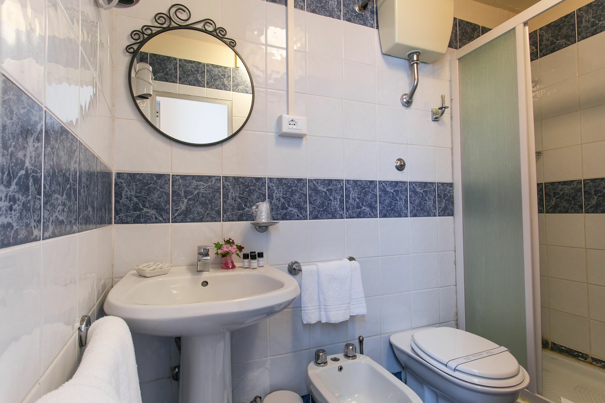 Hotel D'Azeglio Firenze Luaran gambar